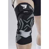 Jumplete Attakk 2.0 Volleyball Knee Support - Titanium Black